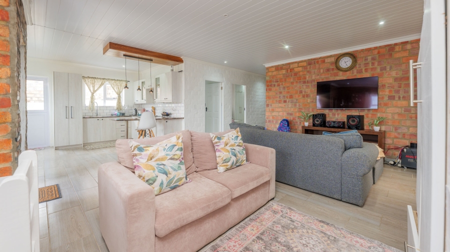 3 Bedroom Property for Sale in Bredasdorp Western Cape